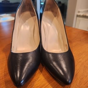 Nine West Womens Astoria Block Heel Pump. Black size 8 1/2.